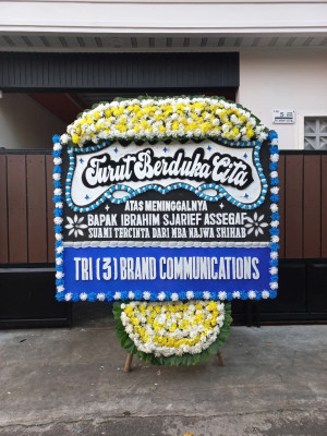 Papan Bunga Duka di Semaki